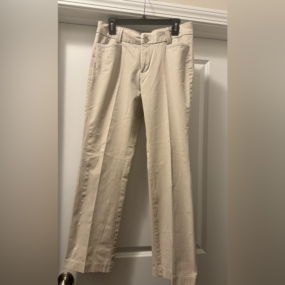 Lee Women's Beige Capris